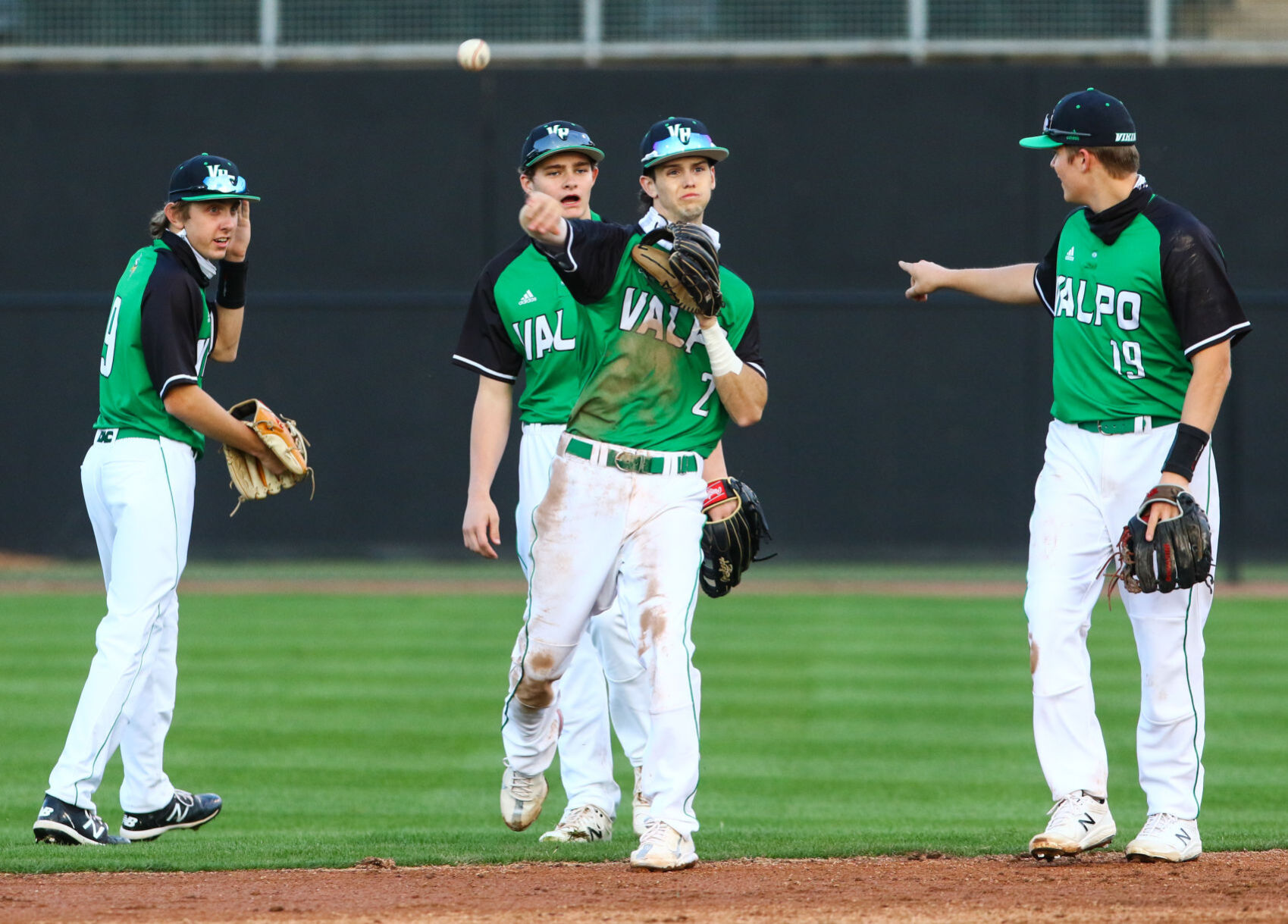Gallery: Valparaiso vs. Munster at RailCats high school challenge